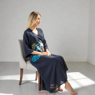 Khoác dài buộc lệch sợi tre thêu họa tiết